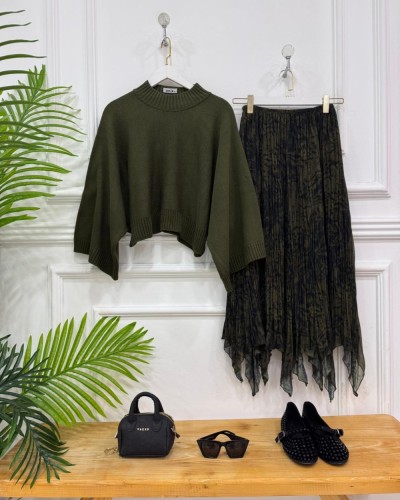 İzinaz ikili kombin Haki kazak,haki etek