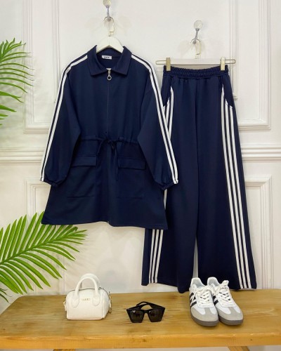 anika takım lacivert